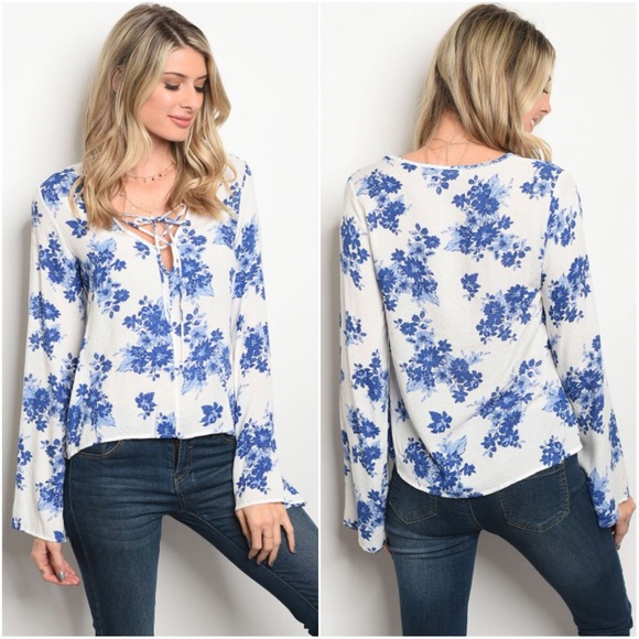 A Mermaid’s Epiphany Tops - 🆕Leah Floral Lace Up Top